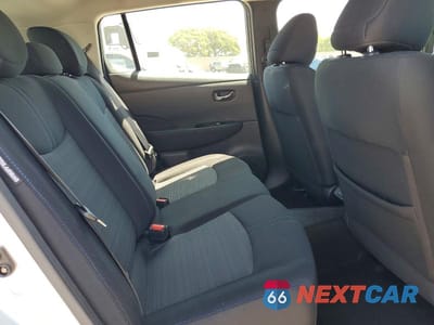 Zdjęcie 10 z 13 samochodu: 2022 NISSAN LEAF SV VIN:1N4AZ1CV5NC556601 - miniatura