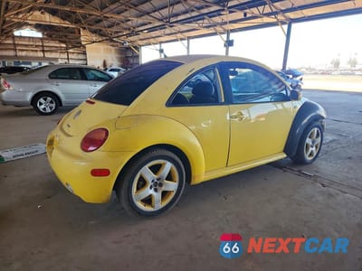 Trzecie zdjęcie samochodu z tyłu: 2002 VOLKSWAGEN NEW BEETLE GLS VIN:3VWCD21C12M450016 - miniatura