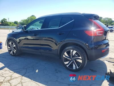 Drugie zdjęcie samochodu z przodu: 2024 VOLVO XC40 ULTIMATE VIN:YV4L12UF1R2225630 - miniatura