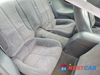 Zdjęcie 10 z 12 samochodu: 1996 CHEVROLET CAMARO BASE VIN:2G1FP22K4T2124476 - miniatura