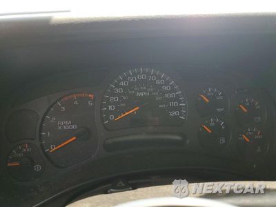 Zdjęcie 9 z 12 samochodu: 2004 CHEVROLET SILVERADO K2500 HEAVY DUTY VIN:1GCHK232X4F191158 - miniatura
