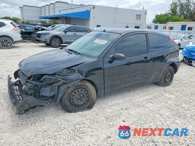 2005 FORD FOCUS ZX3 3FAFP31N45R156332 - główne zdjęcie licytacji z USA - miniatura