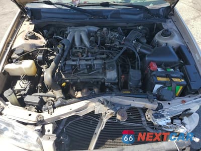 Zdjęcie 11 z 12 samochodu: 2001 TOYOTA CAMRY LE V6 VIN:JT2BF22K010310113 - miniatura