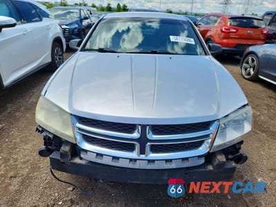 Piąte zdjęcie samochodu w środku: 2011 DODGE AVENGER MAINSTREET VIN:1B3BD1FB4BN590898 - miniatura
