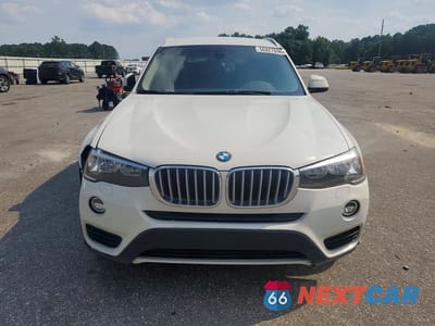 Piąte zdjęcie samochodu w środku: 2017 BMW X3 SDRIVE28I VIN:5UXWZ7C3XH0X41412 - miniatura