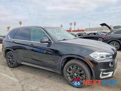 Czwarte zdjęcie samochodu z boku: 2018 BMW X5 SDRIVE35I VIN:5UXKR2C56J0Z15923 - miniatura