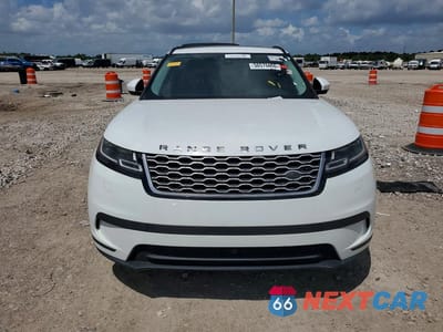 Piąte zdjęcie samochodu w środku: 2018 LAND ROVER RANGE ROVER VELAR S VIN:SALYB2RV7JA730158 - miniatura