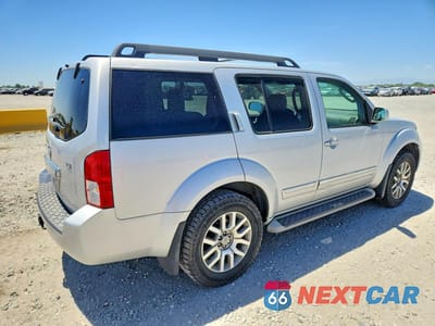 Trzecie zdjęcie samochodu z tyłu: 2012 NISSAN PATHFINDER S VIN:5N1AR1NB7CC632812 - miniatura
