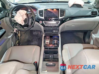 Zdjęcie 8 z 14 samochodu: 2016 HONDA PILOT TOURING VIN:5FNYF5H94GB039185 - miniatura