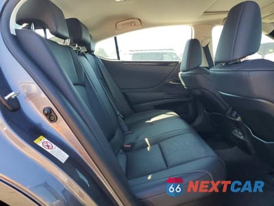 Zdjęcie 10 z 12 samochodu: 2019 LEXUS ES 300H VIN:JTHB21B16K2040152 - miniatura