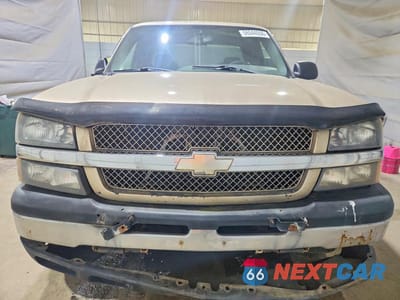 Piąte zdjęcie samochodu w środku: 2004 CHEVROLET SILVERADO K1500 VIN:2GCEK19V841130493 - miniatura