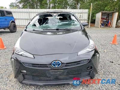 Piąte zdjęcie samochodu w środku: 2020 TOYOTA PRIUS XLE VIN:JTDKARFU4L3115787 - miniatura