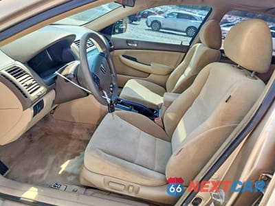 Zdjęcie 7 z 12 samochodu: 2005 HONDA ACCORD LX VIN:1HGCM66305A012545 - miniatura