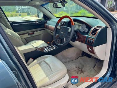 Piąte zdjęcie samochodu w środku: 2006 CHRYSLER 300 C VIN:2C3KA63H26H117663 - miniatura
