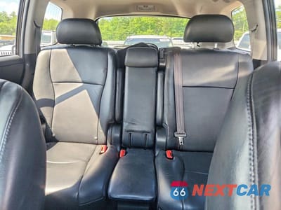 Zdjęcie 10 z 13 samochodu: 2013 TOYOTA HIGHLANDER SE VIN:5TDBK3EH3DS235465 - miniatura