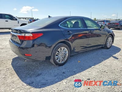 Trzecie zdjęcie samochodu z tyłu: 2013 LEXUS ES 350 VIN:JTHBK1GG7D2055744 - miniatura