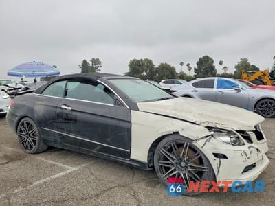 Czwarte zdjęcie samochodu z boku: 2013 MERCEDES-BENZ E 350 VIN:WDDKK5KF2DF198574 - miniatura