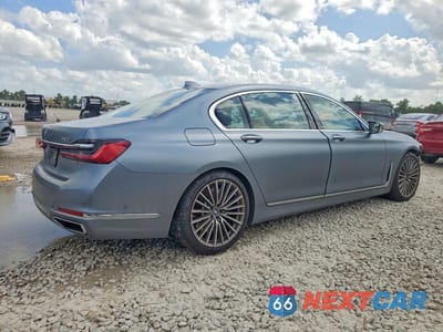 Trzecie zdjęcie samochodu z tyłu: 2022 BMW 750 XI VIN:WBA7U2C00NCK71802 - miniatura