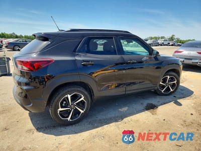 Trzecie zdjęcie samochodu z tyłu: 2021 CHEVROLET TRAILBLAZER RS VIN:KL79MTSL7MB059087 - miniatura
