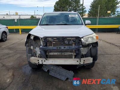 Piąte zdjęcie samochodu w środku: 2012 TOYOTA 4RUNNER SR5 VIN:JTEBU5JR4C5108258 - miniatura