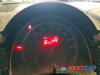 Zdjęcie 9 z 12 samochodu: 2006 VOLKSWAGEN NEW BEETLE CONVERTIBLE VIN:3VWPG31Y36M333487 - miniatura