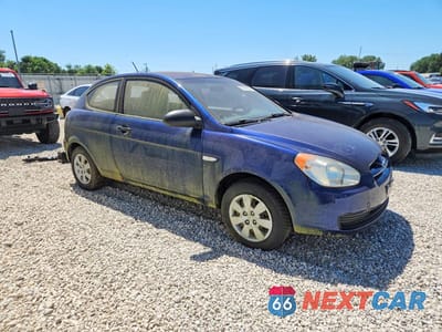 Czwarte zdjęcie samochodu z boku: 2009 HYUNDAI ACCENT GS VIN:KMHCM36C89U140383 - miniatura