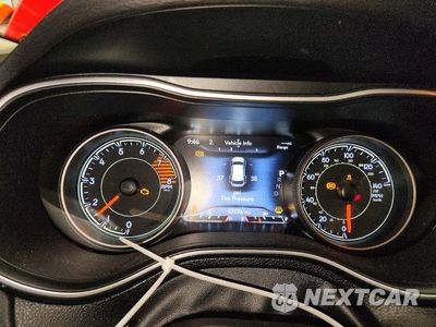 Zdjęcie 9 z 14 samochodu: 2019 JEEP CHEROKEE TRAILHAWK VIN:1C4PJMBXXKD395474 - miniatura