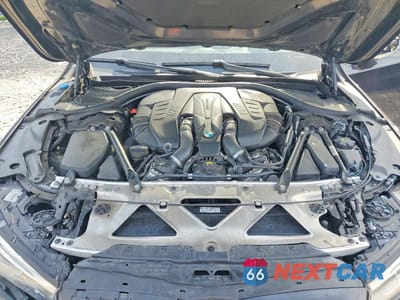 Zdjęcie 11 z 12 samochodu: 2016 BMW 750 XI VIN:WBA7F2C52GG419529 - miniatura