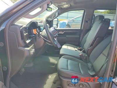 Zdjęcie 7 z 13 samochodu: 2025 GMC SIERRA K2500 SLT VIN:1GT4UNEY1SF333311 - miniatura