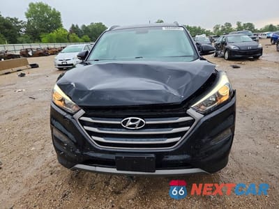 Piąte zdjęcie samochodu w środku: 2016 HYUNDAI TUCSON SPORT VIN:KM8J33A25GU055927 - miniatura