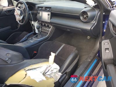 Zdjęcie 8 z 12 samochodu: 2025 TOYOTA GR86 PREMIUM VIN:JF1ZNBE12S9755953 - miniatura