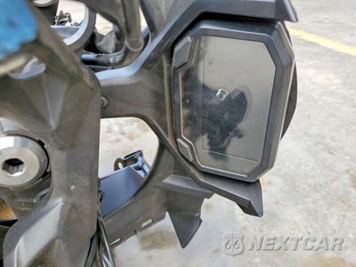 Zdjęcie 7 z 8 samochodu: 2022 KAWASAKI EX650 M VIN:ML5EXEM16NDA65496 - miniatura