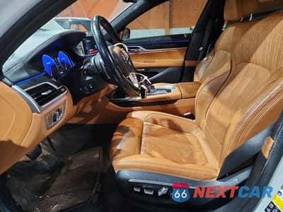 Zdjęcie 7 z 12 samochodu: 2016 BMW 750 XI VIN:WBA7B0C52GGF92213 - miniatura