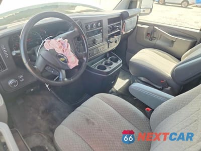 Zdjęcie 8 z 13 samochodu: 2021 CHEVROLET EXPRESS G2500 VIN:1GCWGAFP0M1236325 - miniatura