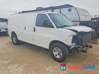 Czwarte zdjęcie samochodu z boku: 2022 CHEVROLET EXPRESS G3500 VIN:1GCZGGF77N1185522 - miniatura
