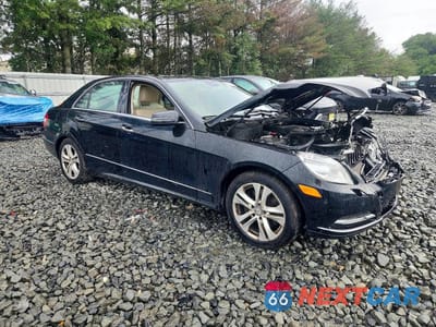 Czwarte zdjęcie samochodu z boku: 2011 MERCEDES-BENZ E 350 4MATIC VIN:WDDHF8HB7BA485441 - miniatura