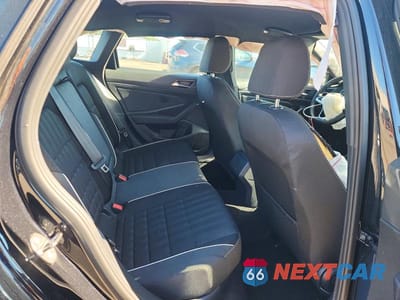 Zdjęcie 10 z 12 samochodu: 2024 VOLKSWAGEN JETTA SPORT VIN:3VWBM7BUXRM046089 - miniatura