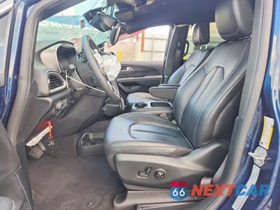 Zdjęcie 7 z 13 samochodu: 2025 CHRYSLER PACIFICA SELECT VIN:2C4RC1BG5SR509752 - miniatura