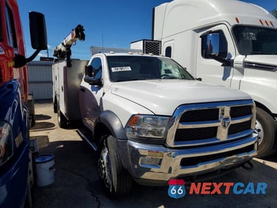 Czwarte zdjęcie samochodu z boku: 2017 RAM 5500 VIN:3C7WRMBL8HG604338 - miniatura