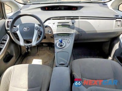 Zdjęcie 8 z 12 samochodu: 2010 TOYOTA PRIUS VIN:JTDKN3DU2A0081898 - miniatura