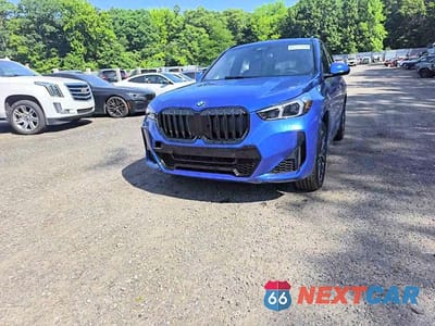 Piąte zdjęcie samochodu w środku: 2026 BMW X1 XDRIVE28I VIN:WBX73EF06T5598888 - miniatura