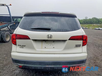 Zdjęcie 6 z 13 samochodu: 2016 HONDA PILOT TOURING VIN:5FNYF6H99GB025806 - miniatura