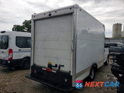 Trzecie zdjęcie samochodu z tyłu: 2019 CHEVROLET EXPRESS BOX TRUCK VIN:1GB0GRFG4K1171131 - miniatura