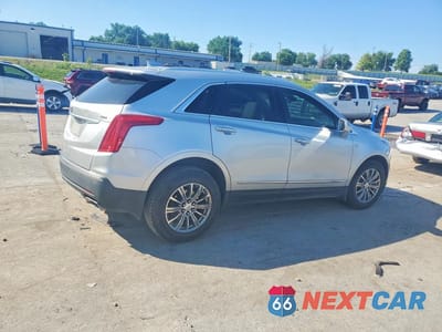 Trzecie zdjęcie samochodu z tyłu: 2018 CADILLAC XT5 LUXURY VIN:1GYKNCRS7JZ117694 - miniatura