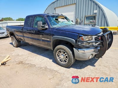 Czwarte zdjęcie samochodu z boku: 2006 GMC SIERRA K2500 HEAVY DUTY VIN:1GTHK29U66E183771 - miniatura