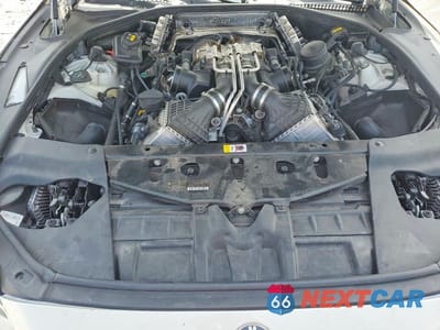 Zdjęcie 11 z 13 samochodu: 2016 BMW M6 VIN:WBS6G9C57GD931995 - miniatura