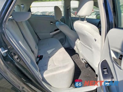 Zdjęcie 10 z 12 samochodu: 2014 TOYOTA PRIUS TWO VIN:JTDKN3DU6E0381241 - miniatura