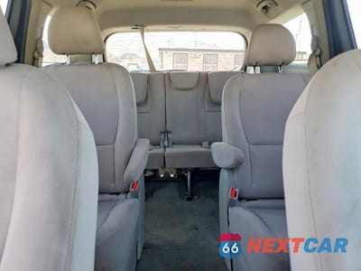 Zdjęcie 10 z 13 samochodu: 2015 KIA SEDONA LX VIN:KNDMB5C16F6080570 - miniatura