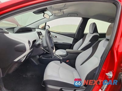 Zdjęcie 7 z 12 samochodu: 2017 TOYOTA PRIUS TWO VIN:JTDKBRFU7H3571299 - miniatura
