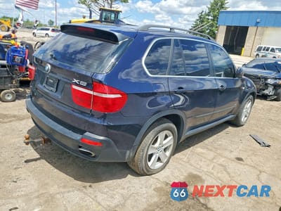 Trzecie zdjęcie samochodu z tyłu: 2007 BMW X5 4.8I VIN:4USFE83537LY63735 - miniatura